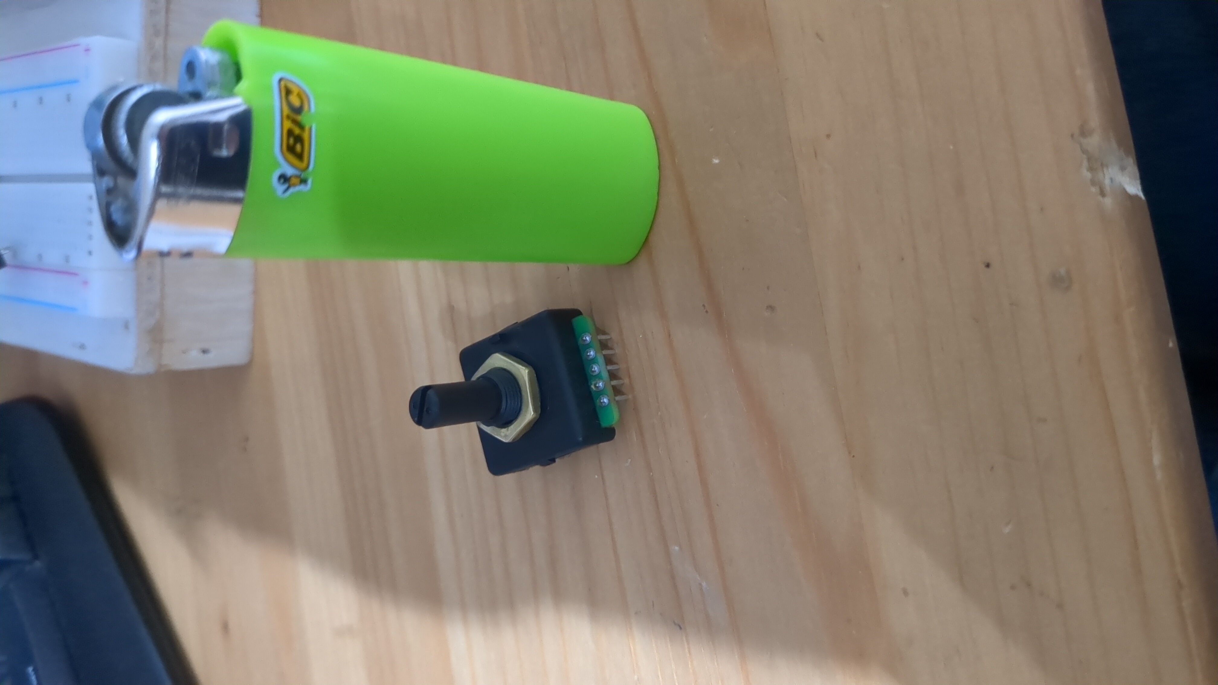 Bourns EAW0J-B24-AE0128